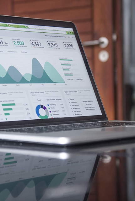 Olivera Flamme Consultante Google Ads & Meta Ads, Facebook Ads, pour PME et entreprises de services, à Lille et dans les Hauts de France. Freelance SEA, spécialisée dans la publicité digitale, la génération de leads et l'acquisition digitale.
